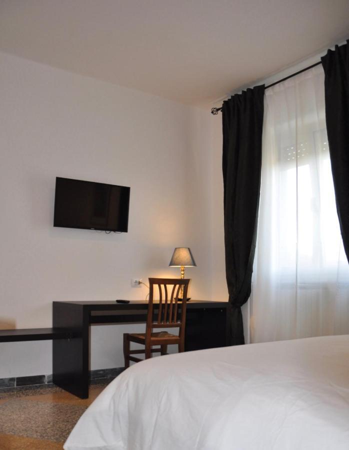 Lole Apartment - Ancona Luaran gambar